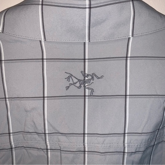 Arc'teryx Gray Casual Button Down Shirt XL - Picture 10 of 10
